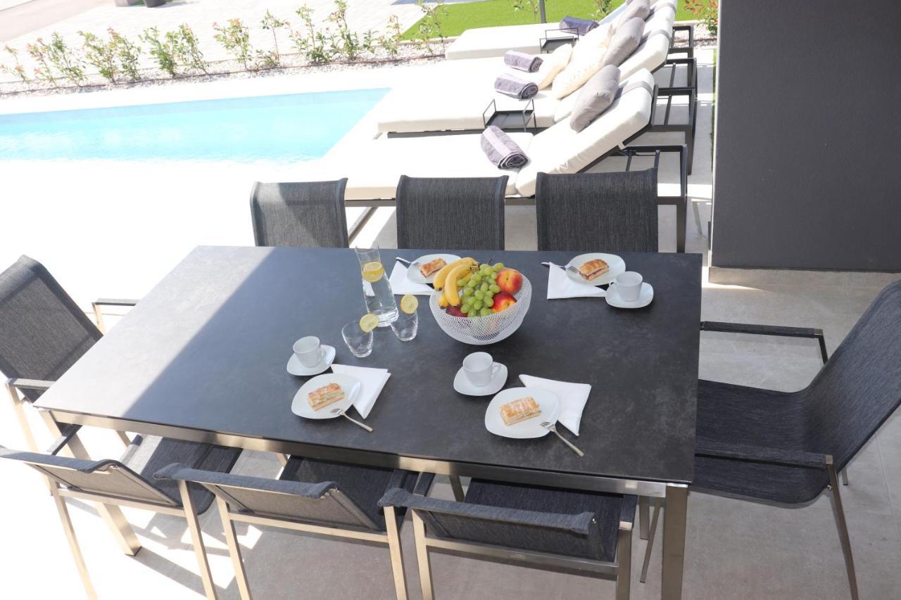 Meerbrise - Luxury Villa Banjole Zewnętrze zdjęcie
